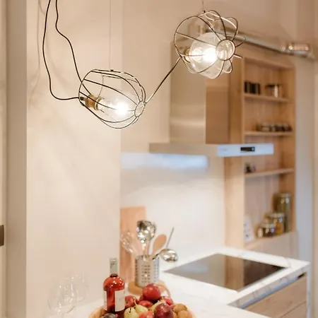 Urban Jasmine Salonicco